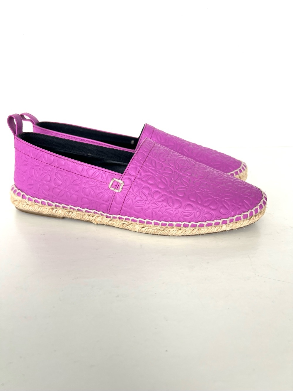 LOEWE Woman Pink Fuchsia Embossed Leather Slip On Loafer Flats Espadrilles Sz 41